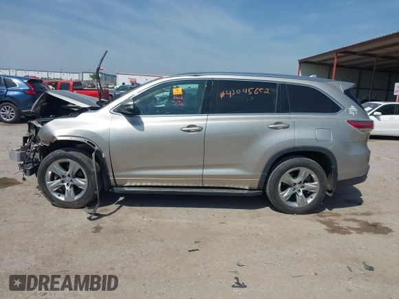 2015 Toyota Highlander Limited with VIN 5TDYKRFH3FS083587, listed as a IAAI auction lot 42045652 with Not provided miles and . Bid and sale history available at DreamBid. Image 14.