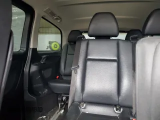 2017 Mercedes-Benz Metris Passenger z VIN WD4PG2EE3H3339409, wystawiony jako Copart lot #53785355 z przebiegiem 142 534 mil mil oraz Szkody całkowita. Historia ofert i sprzedaży dostępna na DreamBid. Obrazek 10.