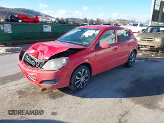 2008 Saturn Astra XE z VIN W08AR671885100219, wystawiony jako IAAI lot #41590614 z przebiegiem 138 083 mil mil oraz . Historia ofert i sprzedaży dostępna na DreamBid. Obrazek 2.