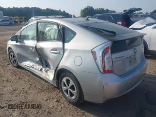 2015 Toyota Prius Four z VIN JTDKN3DU9F1888663, wystawiony jako IAAI lot #42150877 z przebiegiem 138 414 mil mil oraz . Historia ofert i sprzedaży dostępna na DreamBid. Obrazek 3.