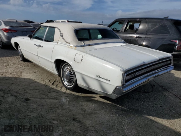 1967 Ford Thunderbird с VIN 7Y84Q116488, выставлен на аукционе Copart как лот 76255654 с пробегом 68 392 миль миль и На запчасти • Non repairable. История ставок и продаж доступна на DreamBid. Изображение 2.