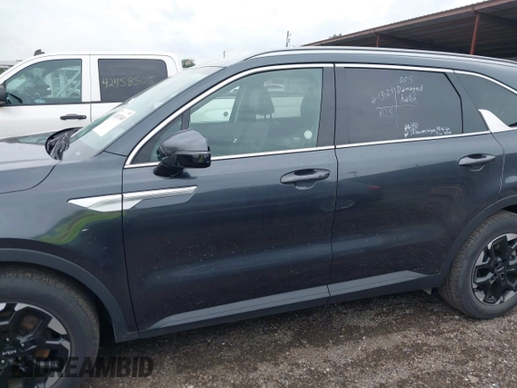2024 Kia Sorento S with VIN 5XYRL4JC9RG254120, listed as a IAAI auction lot 42617649 with 24,773 mi miles and . Bid and sale history available at DreamBid. Image 14.