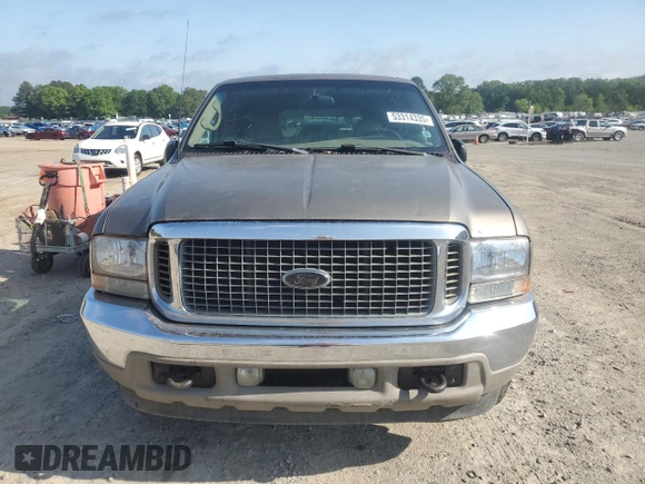 2002 Ford Excursion Limited with VIN 1FMNU42F22EB57873, listed as a Copart auction lot 53314335 with 333,736 mi miles and Clean Title. Bid and sale history available at DreamBid. Image 5.
