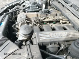 2007 BMW 3 Series 328i с VIN WBAWV13557PK48865, выставлен на аукционе IAAI как лот 41815989 с пробегом 204 171 миль миль и . История ставок и продаж доступна на DreamBid. Изображение 19.
