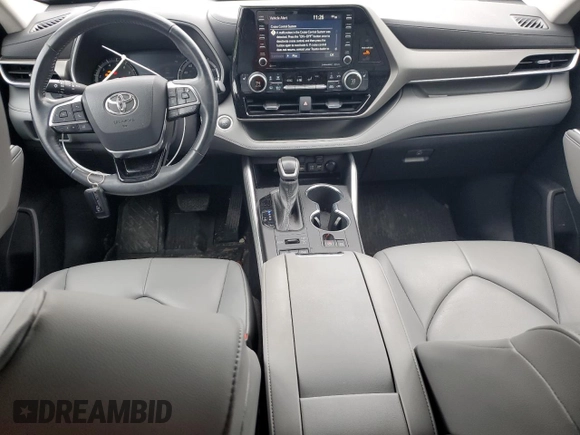 2021 Toyota Highlander XLE with VIN 5TDGZRBH9MS106817, listed as a Copart auction lot 58794845 with 57,365 mi miles and Salvage title. Bid and sale history available at DreamBid. Image 8.
