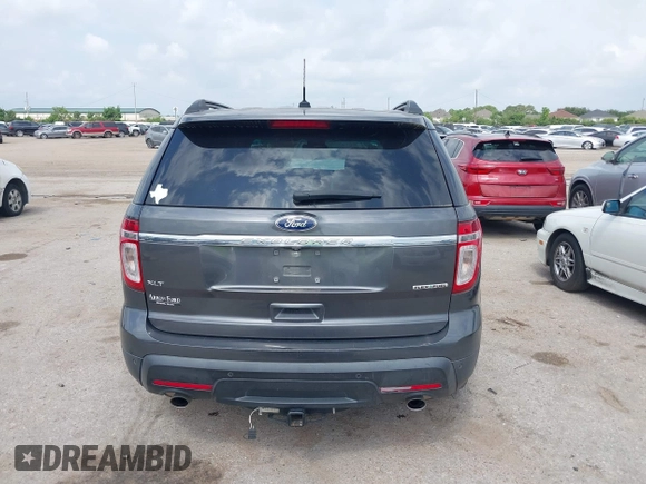 2015 Ford Explorer XLT with VIN 1FM5K7D8XFGB49343, listed as a IAAI auction lot 42159381 with 142,073 mi miles and . Bid and sale history available at carsss.com. Image 16.