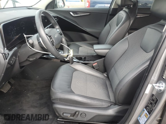 2023 Kia Niro Wind with VIN KNDCR3L16P5033560, listed as a Copart auction lot 55473475 with 34,253 mi miles and Clean Title. Bid and sale history available at carsss.com. Image 7.