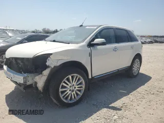 2013 Lincoln MKX z VIN 2LMDJ8JKXDBL40838, wystawiony jako Copart lot #52504995 z przebiegiem 106 211 mil mil oraz Czysty tytuł • Clean title. Historia ofert i sprzedaży dostępna na DreamBid. Obrazek 1.