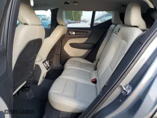 2019 Volvo XC40 Momentum with VIN YV4162UK6K2060492, listed as a Copart auction lot 69605803 with 73,391 mi miles. Bid and sale history available at carsss.com. Image 10.