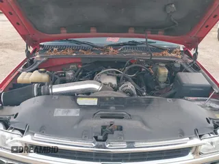 2001 Chevrolet Tahoe LT with VIN 1GNEK13T81J171819, listed as a IAAI auction lot 41578576 with 257,360 mi miles. Bid and sale history available at carsss.com. Image 10.