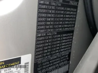 2018 Land Rover Range Rover Velar R-Dynamic SE with VIN SALYL2RV9JA748352, listed as a Copart auction lot 78714583 with 50,298 mi miles. Bid and sale history available at carsss.com. Image 13.