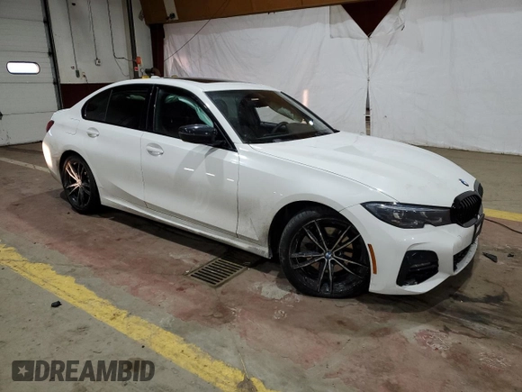 2022 BMW 3 Series 330i xDrive with VIN 3MW5R7J0XN8C26835, listed as a Copart auction lot 42025995 with 49,189 mi miles and Salvage Title. Bid and sale history available at carsss.com. Image 4.