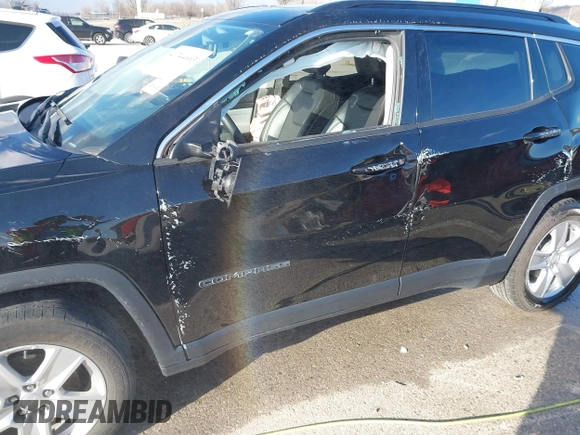 2022 Jeep Compass Latitude with VIN 3C4NJDBB9NT210065, listed as a IAAI auction lot 41744663 with 38,763 mi miles and . Bid and sale history available at DreamBid. Image 6.