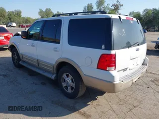 2006 Ford Expedition Eddie Bauer with VIN 1FMFU17596LA38688, listed as a IAAI auction lot 41860672 with 232,689 mi miles. Bid and sale history available at carsss.com. Image 3.