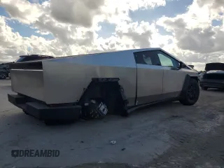 2024 Tesla Cybertruck Cyberbeast z VIN 7G2CEHEE6RA026631, wystawiony jako Copart lot #43527875 z przebiegiem Nie podano mil oraz Szkoda całkowita • Salvage title. Historia ofert i sprzedaży dostępna na DreamBid. Obrazek 3.