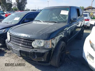 2008 Land Rover Range Rover SC z VIN SALMF13428A297436, wystawiony jako IAAI lot #41578156 z przebiegiem 151 446 mil mil oraz . Historia ofert i sprzedaży dostępna na DreamBid. Obrazek 2.