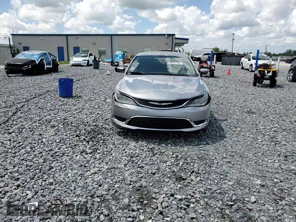 2015 Chrysler 200 Limited z VIN 1C3CCCAB4FN628715, wystawiony jako Copart lot #60453365 z przebiegiem 191 046 mil mil oraz Szkoda całkowita • Salvage title. Historia ofert i sprzedaży dostępna na DreamBid. Obrazek 13.