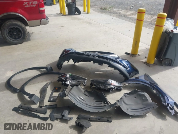 2019 Mazda CX-5 Grand Touring with VIN JM3KFBDM6K0522903, listed as a IAAI auction lot 42583005 with 61,174 mi miles and . Bid and sale history available at DreamBid. Image 12.