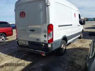 2016 Ford Transit z VIN 1FTYE2CM4GKA15873, wystawiony jako IAAI lot #41606687 z przebiegiem 351 592 mil mil oraz . Historia ofert i sprzedaży dostępna na DreamBid. Obrazek 4.