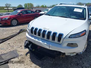 2014 Jeep Cherokee Limited with VIN 1C4PJLDS9EW163565, listed as a IAAI auction lot 42033048 with 183,048 mi miles. Bid and sale history available at carsss.com. Image 6.