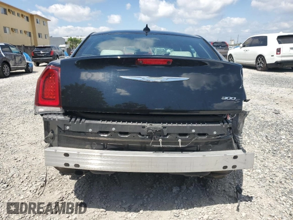 2019 Chrysler 300 with VIN 2C3CCABG8KH508305, listed as a Copart auction lot 53544525 with 112,800 mi miles and Non Repairable. Bid and sale history available at carsss.com. Image 6.
