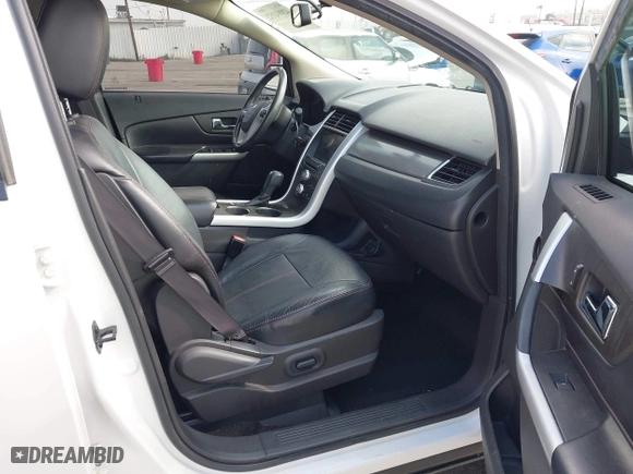 2012 Ford Edge SEL with VIN 2FMDK3JC7CBA93135, listed as a IAAI auction lot 42084352 with 162,685 mi miles. Bid and sale history available at carsss.com. Image 5.