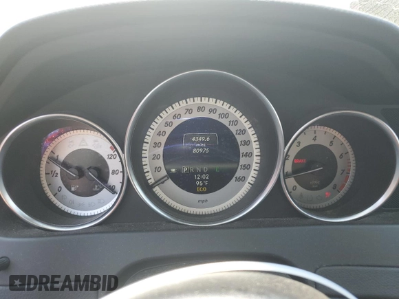2013 Mercedes-Benz C 300 Sport z VIN WDDGF8AB2DR248141, wystawiony jako Copart lot #57864995 z przebiegiem 80 975 mil mil oraz Szkoda całkowita • Salvage title. Historia ofert i sprzedaży dostępna na DreamBid. Obrazek 9.