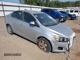 2016 Chevrolet Sonic LS с VIN 1G1JA5SH2G4185696, выставлен на аукционе IAAI как лот 40504466 с пробегом 120 770 миль миль и . История ставок и продаж доступна на DreamBid. Изображение 1.