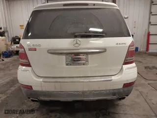 2009 Mercedes-Benz GL-Class 5.5L with VIN 4JGBF86E59A506399, listed as a IAAI auction lot 41618813 with 93,870 mi miles. Bid and sale history available at carsss.com. Image 16.