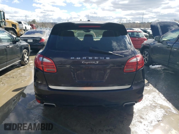 2014 Porsche Cayenne S Hybrid с VIN WP1AE2A25ELA50477, выставлен на аукционе Copart как лот 46681725 с пробегом 173 642 миль миль и Чистый • Clean title. История ставок и продаж доступна на DreamBid. Изображение 6.