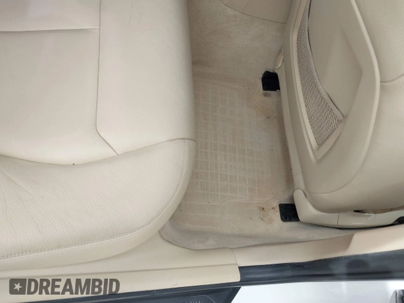 2015 BMW 3 Series 328i with VIN WBA3A5G55FNS85277, listed as a IAAI auction lot 41593498 with 128,265 mi miles and . Bid and sale history available at carsss.com. Image 8.