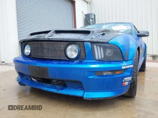 2007 Ford Mustang GT Deluxe with VIN 1ZVHT82HX75237407, listed as a IAAI auction lot 42582107 with 228,630 mi miles and . Bid and sale history available at DreamBid. Image 6.