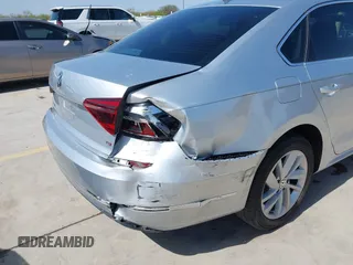 2018 Volkswagen Passat 2.0T SE with VIN 1VWBA7A3XJC045113, listed as a IAAI auction lot 41814006 with 59,095 mi miles. Bid and sale history available at carsss.com. Image 6.