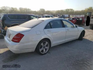 2011 Mercedes-Benz S-Class S 550 with VIN WDDNG8GB8BA388816, listed as a Copart auction lot 75300784 with 108,449 mi miles and Salvage Title. Bid and sale history available at carsss.com. Image 3.
