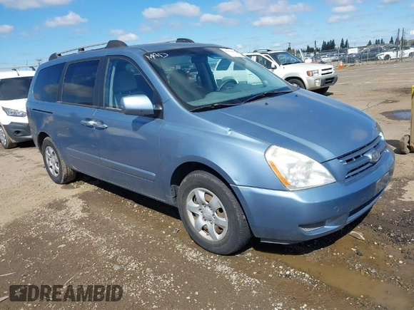 2008 Kia Sedona LX with VIN KNDMB233086218851, listed as a IAAI auction lot 41954671 with 120,894 mi miles. Bid and sale history available at carsss.com. Image 1.