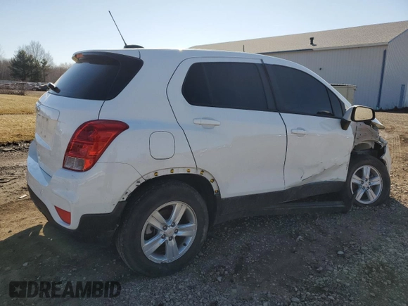 2021 Chevrolet Trax LS with VIN KL7CJNSB6MB349841, listed as a Copart auction lot 48865625 with 33,936 mi miles and Salvage Title. Bid and sale history available at carsss.com. Image 3.