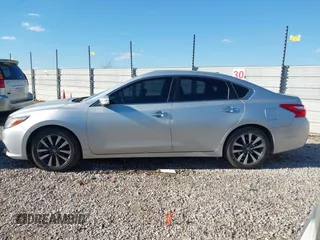 2017 Nissan Altima SL z VIN 1N4AL3AP7HC145805, wystawiony jako IAAI lot #41391734 z przebiegiem 121 753 mil mil oraz . Historia ofert i sprzedaży dostępna na DreamBid. Obrazek 14.