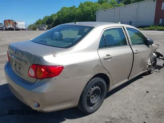 2010 Toyota Corolla z VIN 2T1BU4EE8AC308565, wystawiony jako IAAI lot #42341150 z przebiegiem 280 179 mil mil oraz . Historia ofert i sprzedaży dostępna na DreamBid. Obrazek 4.