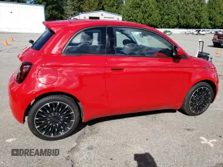 2024 FIAT 500e INSPI(RED) with VIN ZFAFFAA44RX204389, listed as a Copart auction lot 72464234 with 612 mi miles and Salvage Title. Bid and sale history available at carsss.com. Image 3.