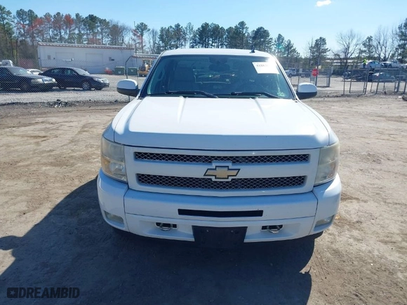 2010 Chevrolet Silverado 1500 LT with VIN 3GCRKSE35AG262187, listed as a IAAI auction lot 41883053 with 156,505 mi miles. Bid and sale history available at carsss.com. Image 12.