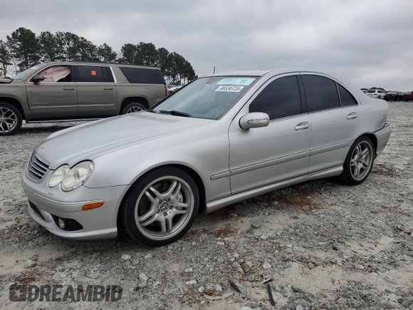2005 Mercedes-Benz C 55 AMG z VIN WDBRF76J85F578476, wystawiony jako Copart lot #88334725 z przebiegiem 190 507 mil mil oraz Szkoda całkowita • Salvage title. Historia ofert i sprzedaży dostępna na DreamBid. Obrazek 1.
