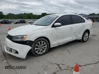 2012 Volkswagen Jetta SE с VIN 3VWDP7AJ7CM018877, выставлен на аукционе Copart как лот 55887945 с пробегом 157 786 миль миль и Списание • Salvage title. История ставок и продаж доступна на DreamBid. Изображение 1.