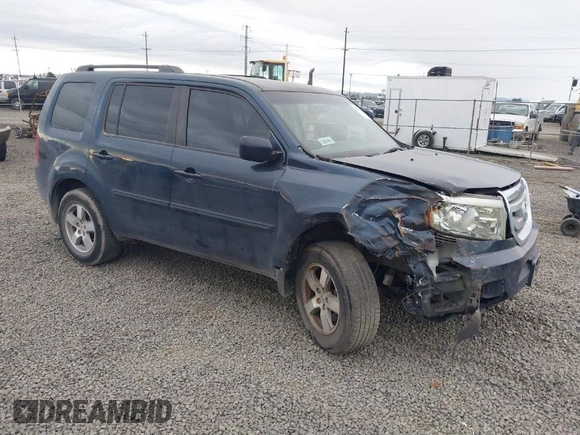 2011 Honda Pilot EX with VIN 5FNYF4H41BB004997, listed as a IAAI auction lot 40505560 with 141,487 mi miles. Bid and sale history available at carsss.com. Image 1.