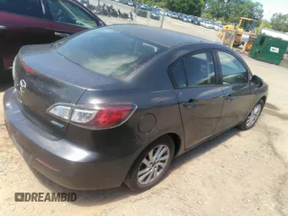 2013 Mazda 3 i Touring z VIN JM1BL1V80D1715722, wystawiony jako IAAI lot #42508346 z przebiegiem 107 754 mil mil oraz . Historia ofert i sprzedaży dostępna na DreamBid. Obrazek 4.