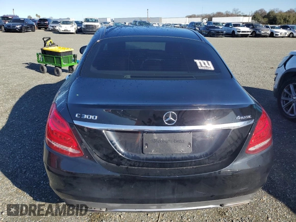2017 Mercedes-Benz C 300 z VIN 55SWF4KB5HU188671, wystawiony jako Copart lot #43833835 z przebiegiem 86 017 mil mil oraz Szkoda całkowita • Salvage title. Historia ofert i sprzedaży dostępna na DreamBid. Obrazek 6.