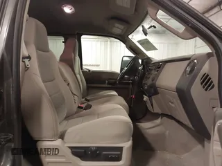 2008 Ford F-250 XL с VIN 1FTSX21568EC86400, выставлен на аукционе IAAI как лот 41674850 с пробегом 104 355 миль миль и . История ставок и продаж доступна на DreamBid. Изображение 5.