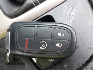 2016 Jeep Cherokee Limited с VIN 1C4PJMDB3GW270782, выставлен на аукционе IAAI как лот 42278791 с пробегом 92 339 миль миль и . История ставок и продаж доступна на DreamBid. Изображение 11.
