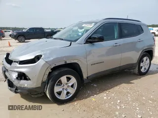 2022 Jeep Compass Latitude z VIN 3C4NJDBB5NT178960, wystawiony jako Copart lot #63642095 z przebiegiem 80 349 mil mil oraz Szkoda całkowita • Salvage title. Historia ofert i sprzedaży dostępna na DreamBid. Obrazek 1.