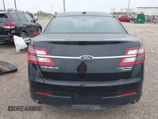 2017 Ford Taurus Limited z VIN 1FAHP2F80HG104374, wystawiony jako IAAI lot #42283261 z przebiegiem 169 378 mil mil oraz . Historia ofert i sprzedaży dostępna na DreamBid. Obrazek 17.