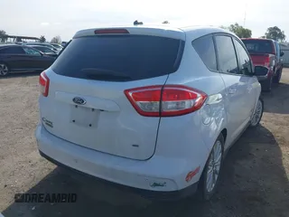 2017 Ford C-Max Energi SE with VIN 1FADP5EU0HL100377, listed as a IAAI auction lot 41820321 with 177,546 mi miles. Bid and sale history available at carsss.com. Image 4.